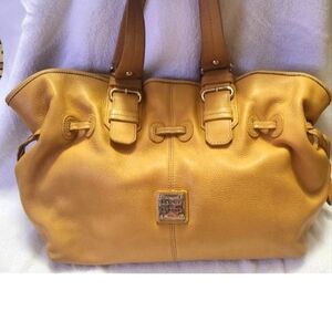 🌈  Dooney & Bourke Gold Leather Tote Bag